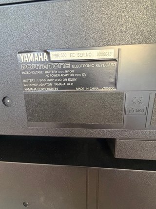 Teclado Yamaha PSR-550