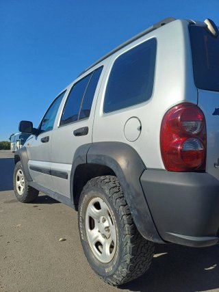 Jeep Cherokee 2005