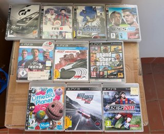 Consola PS3 + 2 Mandos + 10 Juegos