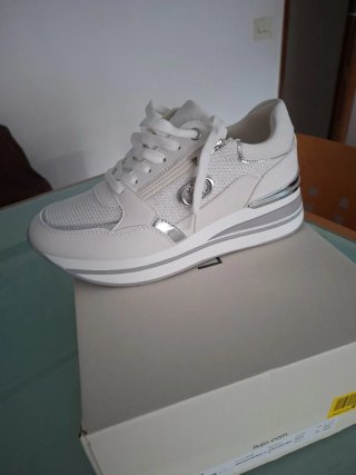Zapatillas Liu Jo Blancas y Plateadas Talla 40
