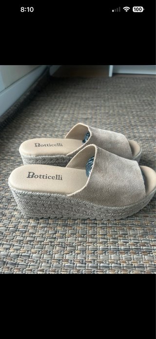 Sandalias cuña piel Botticelli beige