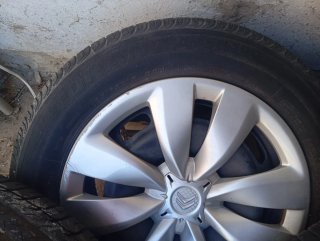 Ruedas completas con tapacubos Citroen Peugeot