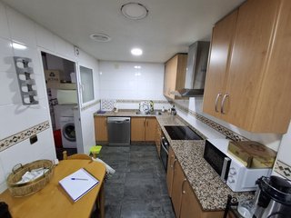 Cocina completa madera y granito