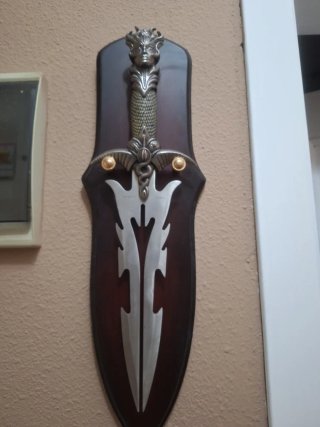Decoración Tribal Calavera y Espada