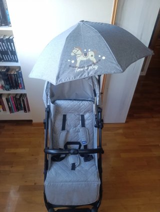 Silla de paseo Chicco Trolley Me gris con sombrill