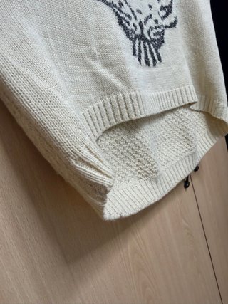 Jersey oversize beige con brillo