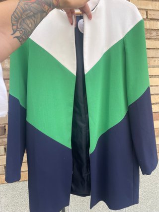 Gabardina fina tricolor Stradivarius NUEVA Talla M