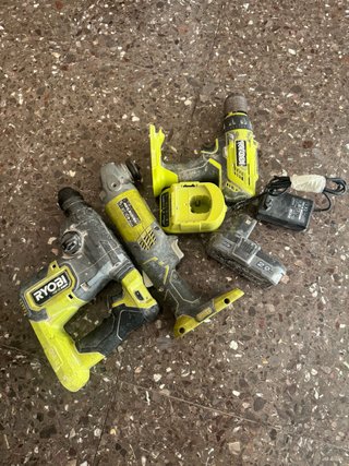 Taladro y Amoladora RYOBI a batería