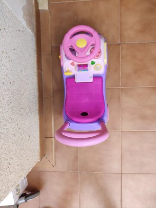 Coche correpasillos infantil rosa y morado
