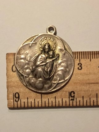 Medalla religiosa antigua de plata