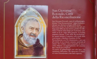 Album Padre Pio: Santini, Preghiere, Medaglie