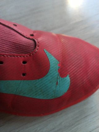 Zapatillas Nike Fútbol Rojas y Turquesa