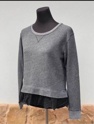 Sudadera Abercrombie & Fitch con encaje