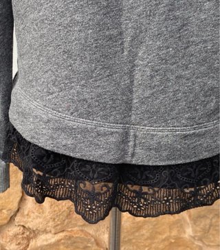 Sudadera Abercrombie & Fitch con encaje
