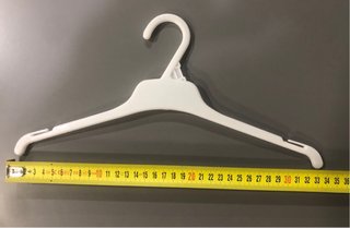 Pack 50 Perchas Blancas de Plástico