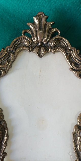 Marco de bronce macizo antiguo