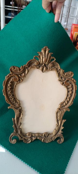Marco de bronce macizo antiguo