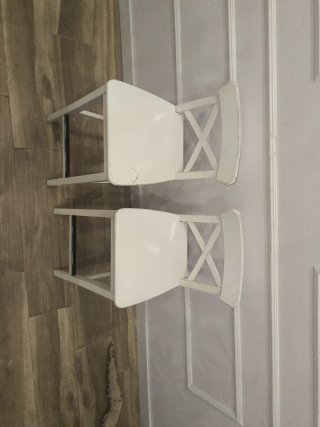Juego de 2 sillas altas de bar blancas