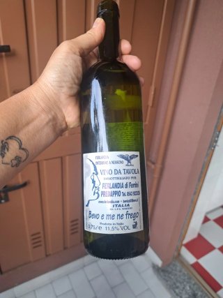 Bottiglia di vino vuota Nero di Predappio