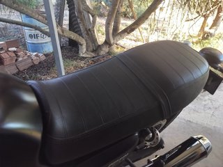 Moto Guzzi V7 Stone Negra