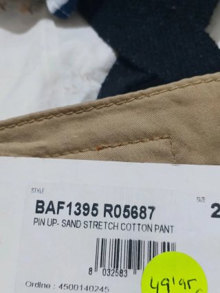 Fornarina Jeans corte recto, algodón S-M, nuevos