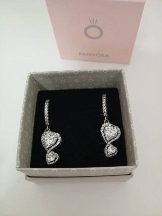 Pendientes Pandora Aro Corazón Blanco