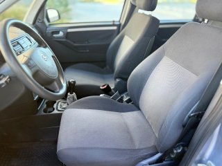 Opel Meriva 2004