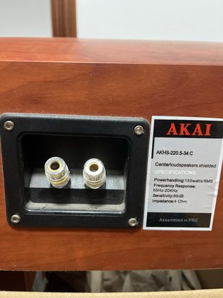 Pack 3 altavoces AKAI Home Cinema.