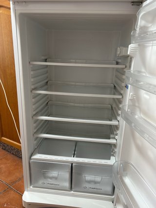 Nevera Indesit Blanca