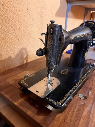 Máquina de coser antigua Singer