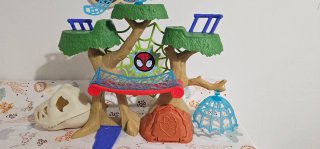 Casa árbol Spiderman