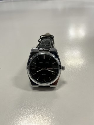 Reloj NUEVO Mistianq Elegante Correa y Dial Negro