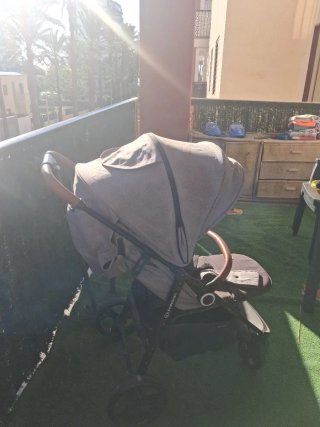 Carro Kinderkraft Gris