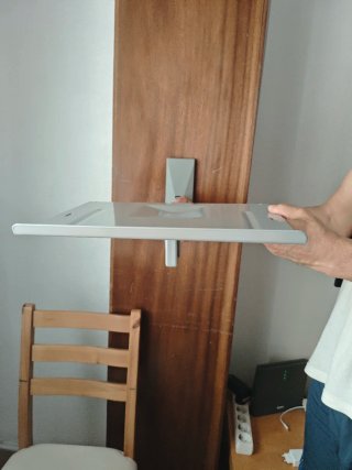 Soporte pared TV gris