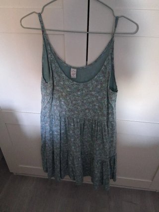 Vestido verde floral tirantes
