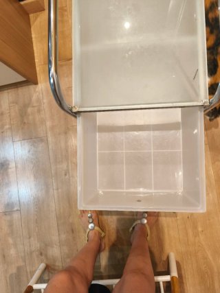 Carrello con cassetti e ruote
