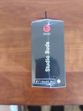 Beats Studio Buds (NEGOCIABLE)