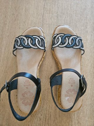 Sandalias Porronet Talla 37. Solo puesto dos veces