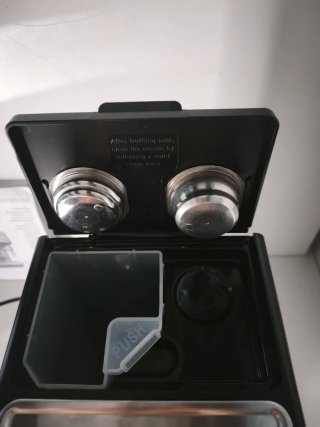Cafetera DeLonghi Inox Bomba Tradicional