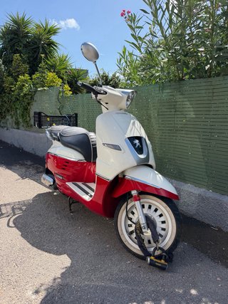Peugeot Django 125cc Roja y Blanca