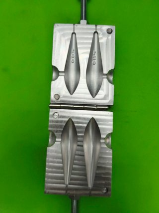 Molde CNC Surfcasting Bala de 100 y 120 gm.