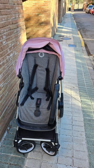 Lote 2 Cochecitos Bugaboo, Mochilas y más