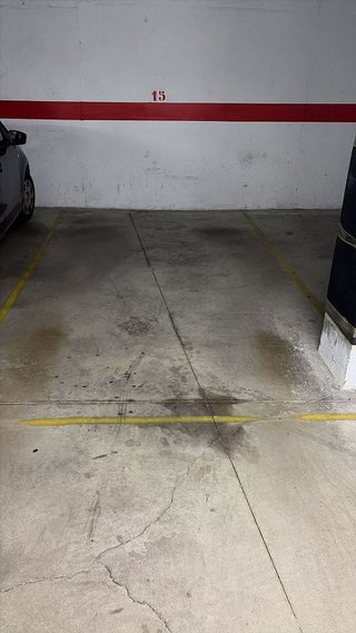 Garaje en alquiler en Les Arenes en Terrassa