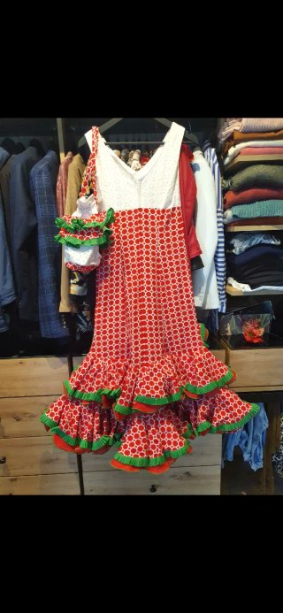 Traje de flamenca chica rojo y verde