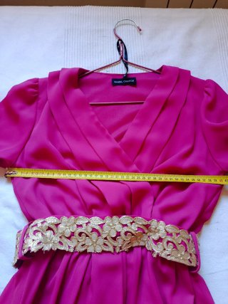 Vestido fiesta largo rosa con labrado dorados