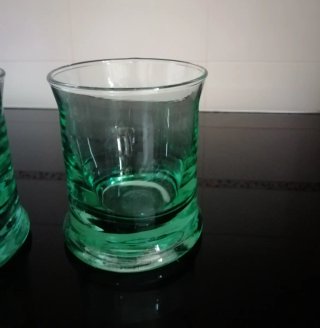 Porta candela in vetro verde smeraldo