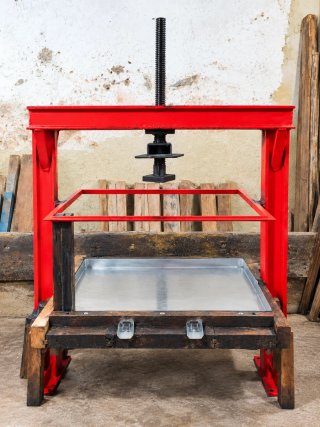 Llagar y picadora de manzana