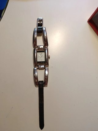 Reloj Uno de 50 Plata y Negro