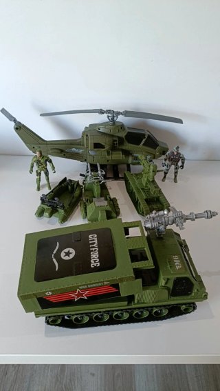 Equipo militar- ejercito de juguete