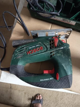 Caladora Bosch PST 700 PE